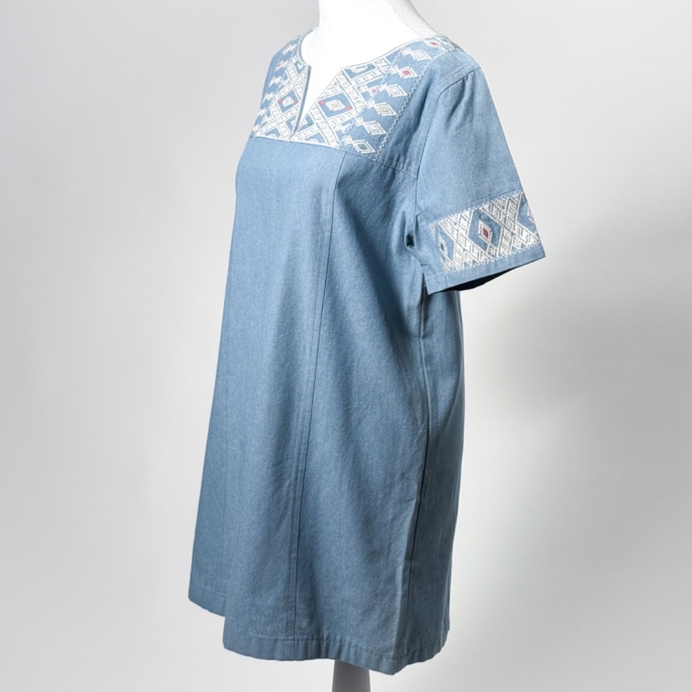 EUC Brass & Roe Chambray Embroidered Aztec Mini Dress β Size S β Retail $60 π΅β¨ - Picture 2 of 11